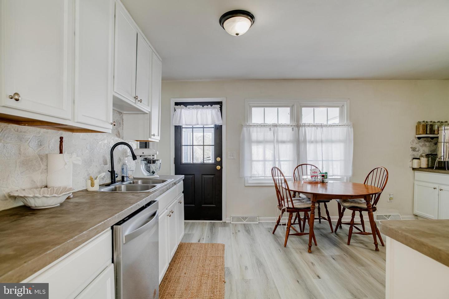 12259 RANDLE LN, CULPEPER, Virginia 22701, 3 Bedrooms Bedrooms, ,2 BathroomsBathrooms,Residential,For sale,12259 RANDLE LN,VACU2012600 MLS # VACU2012600