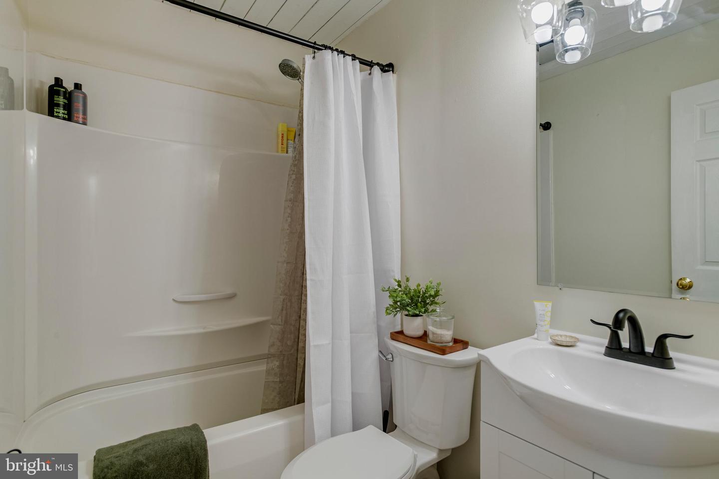 12259 RANDLE LN, CULPEPER, Virginia 22701, 3 Bedrooms Bedrooms, ,2 BathroomsBathrooms,Residential,For sale,12259 RANDLE LN,VACU2012600 MLS # VACU2012600