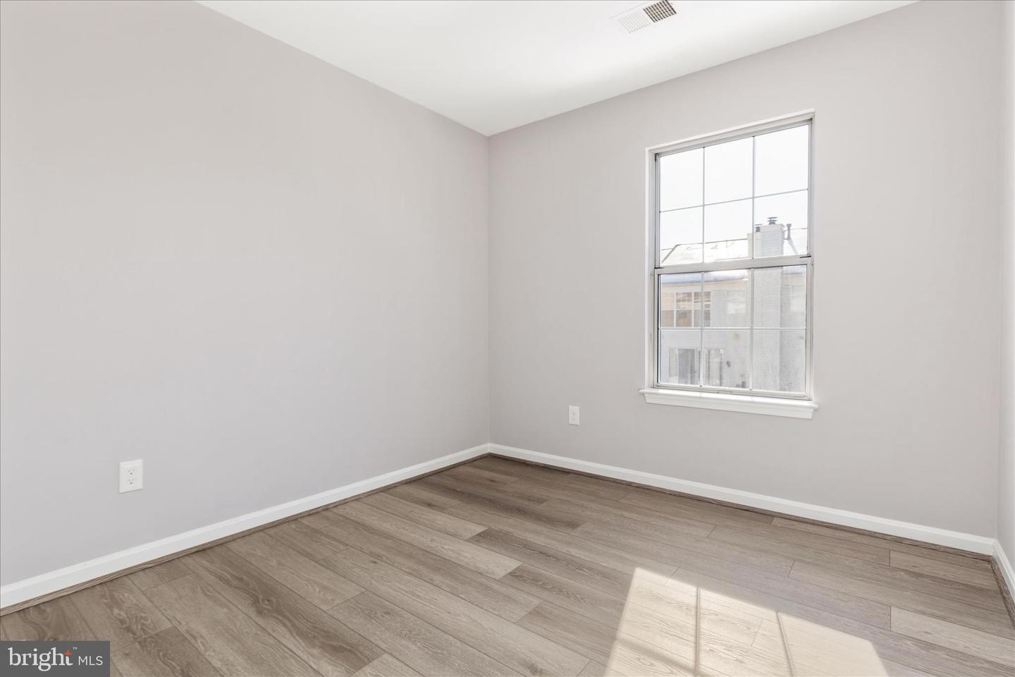 2792 BRIER POND CIR, WOODBRIDGE, Virginia 22191, 3 Bedrooms Bedrooms, ,2 BathroomsBathrooms,Residential,For sale,2792 BRIER POND CIR,VAPW2111810 MLS # VAPW2111810