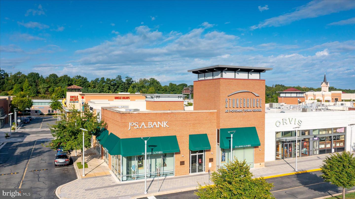 2792 BRIER POND CIR, WOODBRIDGE, Virginia 22191, 3 Bedrooms Bedrooms, ,2 BathroomsBathrooms,Residential,For sale,2792 BRIER POND CIR,VAPW2111810 MLS # VAPW2111810