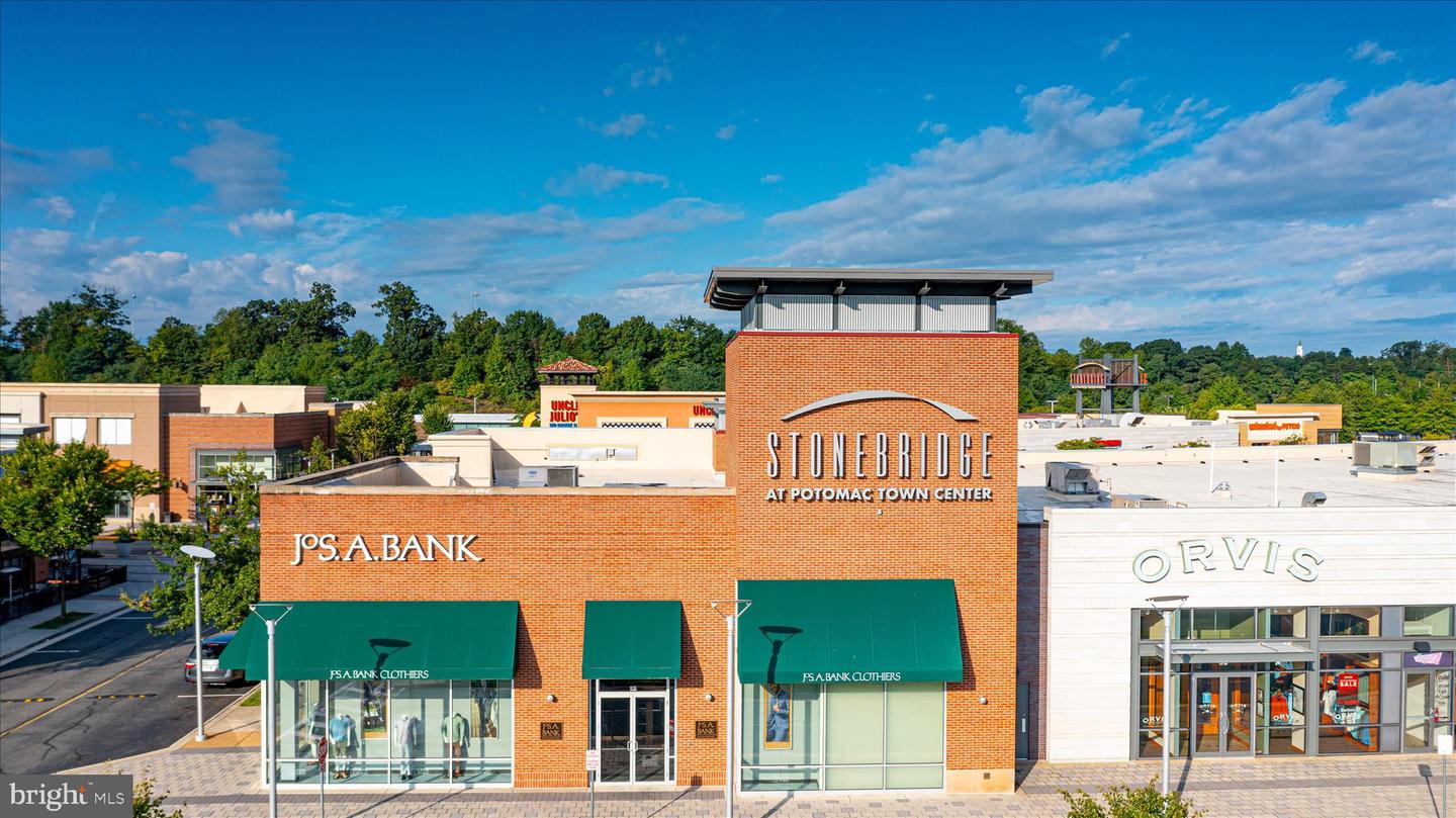 2792 BRIER POND CIR, WOODBRIDGE, Virginia 22191, 3 Bedrooms Bedrooms, ,2 BathroomsBathrooms,Residential,For sale,2792 BRIER POND CIR,VAPW2111810 MLS # VAPW2111810