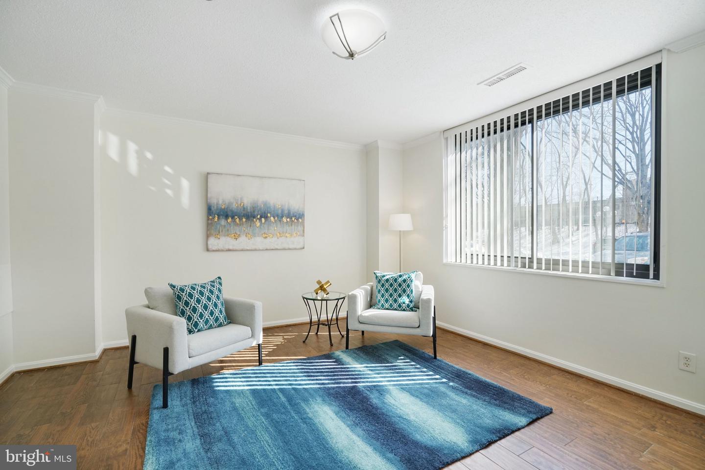 3713 S GEORGE MASON DR #T5W, FALLS CHURCH, Virginia 22041, 3 Bedrooms Bedrooms, ,2 BathroomsBathrooms,Residential,For sale,3713 S GEORGE MASON DR #T5W,VAFX2288866 MLS # VAFX2288866