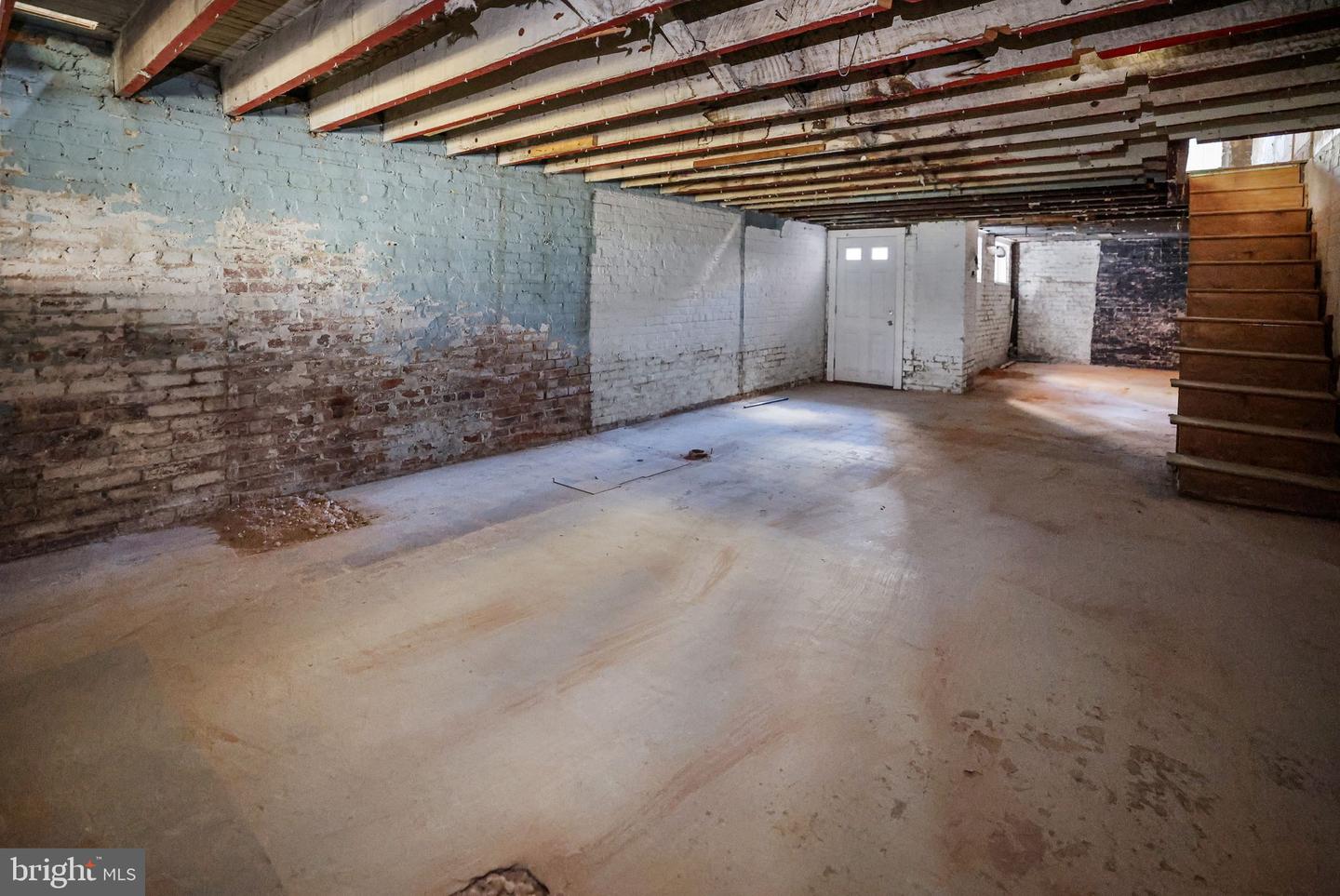 2114 4TH ST NE, WASHINGTON, District Of Columbia 20002, 3 Bedrooms Bedrooms, ,1 BathroomBathrooms,Residential,For sale,2114 4TH ST NE,DCDC2244562 MLS # DCDC2244562