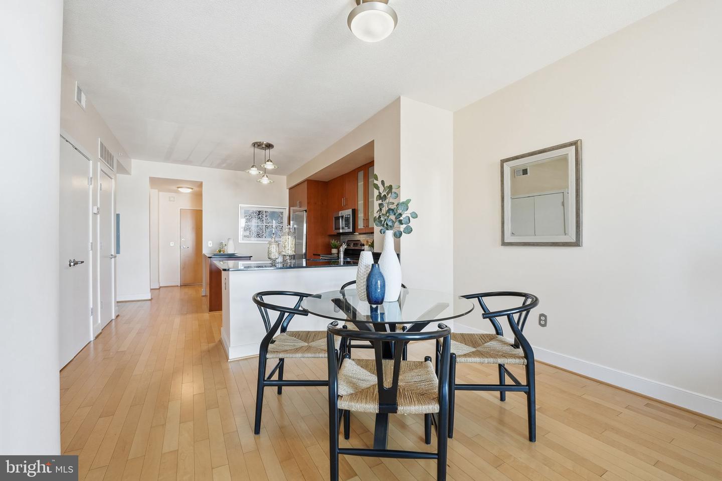 910 M ST NW #516, WASHINGTON, District Of Columbia 20001, 1 Bedroom Bedrooms, ,2 BathroomsBathrooms,Residential,For sale,910 M ST NW #516,DCDC2244772 MLS # DCDC2244772