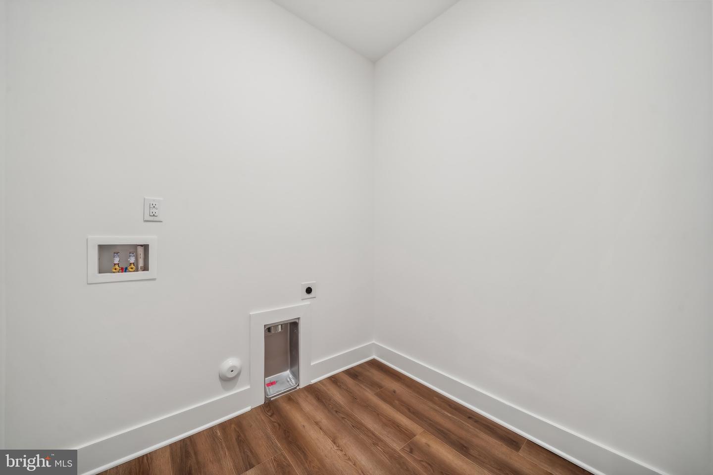 114 LOGAN WAY, TAPPAHANNOCK, Virginia 22560, 3 Bedrooms Bedrooms, 7 Rooms Rooms,2 BathroomsBathrooms,Residential,For sale,114 LOGAN WAY,VAES2002112 MLS # VAES2002112