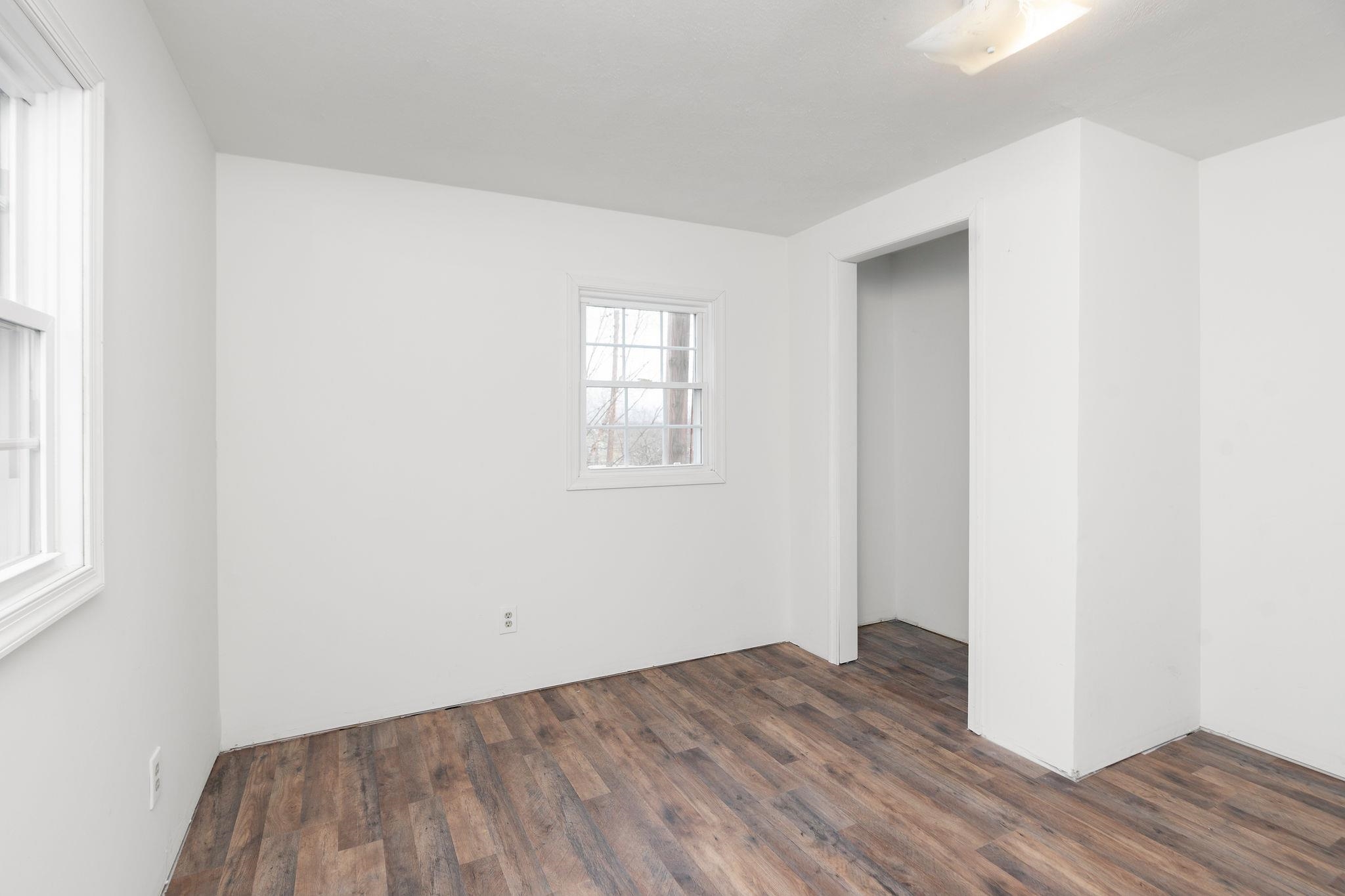 2594 LEE JACKSON HWY, STAUNTON, Virginia 24401, 2 Bedrooms Bedrooms, ,1 BathroomBathrooms,Residential,2594 LEE JACKSON HWY,672111 MLS # 672111