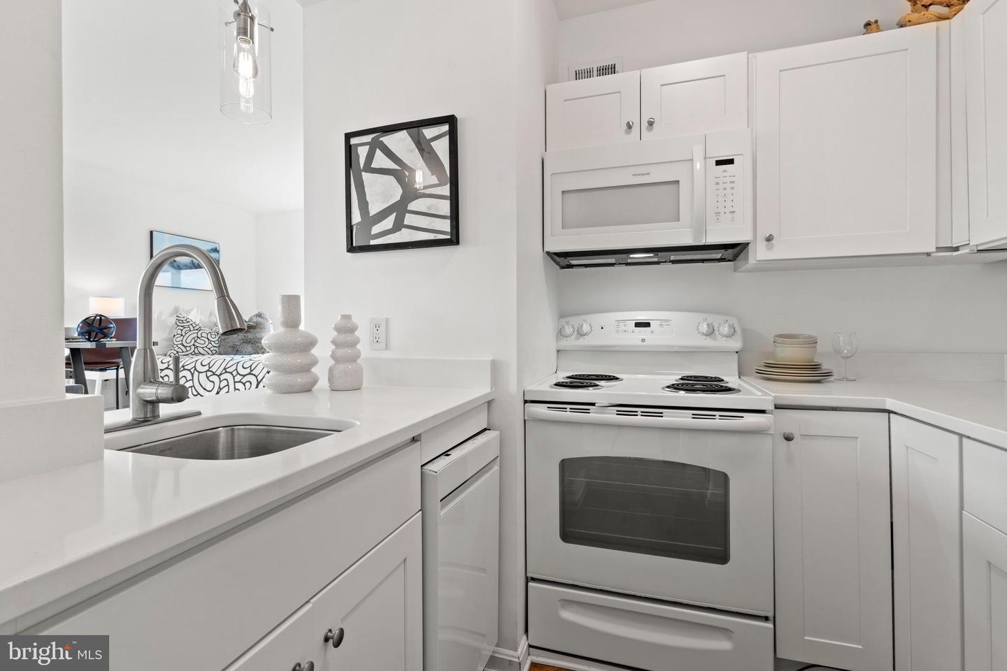 1736 WILLARD ST NW #506, WASHINGTON, District Of Columbia 20009, ,1 BathroomBathrooms,Residential,For sale,1736 WILLARD ST NW #506,DCDC2215764 MLS # DCDC2215764