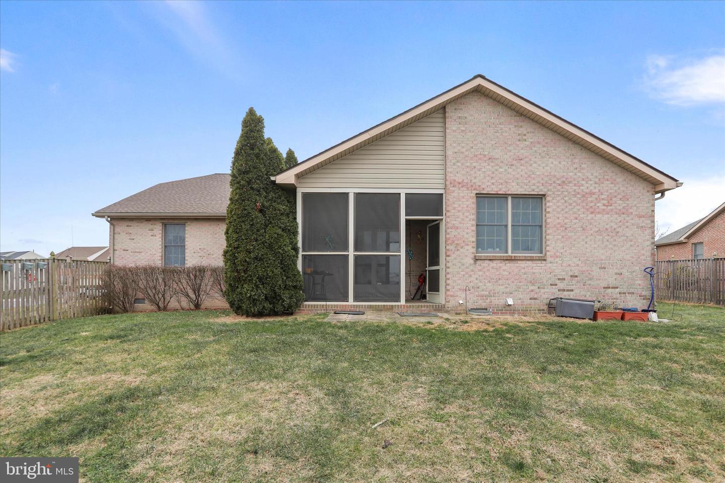 307 CRAIG DR, STEPHENS CITY, Virginia 22655, 3 Bedrooms Bedrooms, ,2 BathroomsBathrooms,Residential,For sale,307 CRAIG DR,VAFV2038168 MLS # VAFV2038168