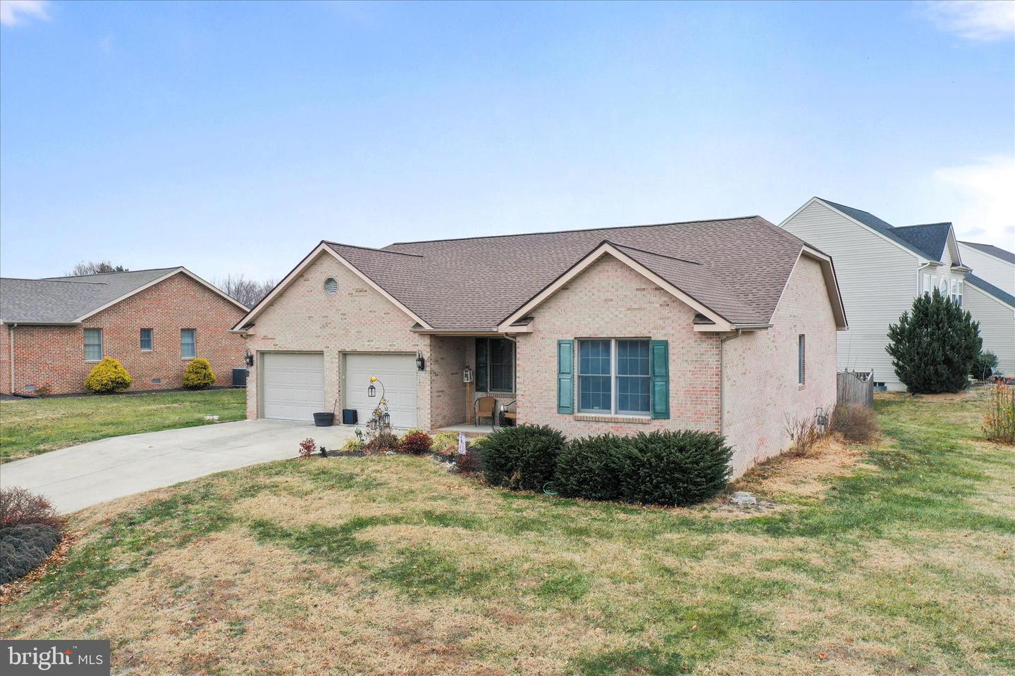 307 CRAIG DR, STEPHENS CITY, Virginia 22655, 3 Bedrooms Bedrooms, ,2 BathroomsBathrooms,Residential,For sale,307 CRAIG DR,VAFV2038168 MLS # VAFV2038168