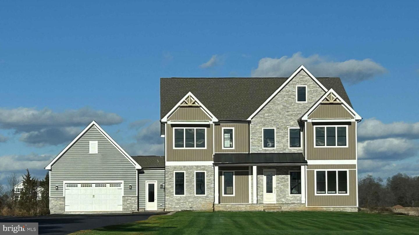 8272 COLLING MANOR CT, ALEXANDRIA, Virginia 22308, 6 Bedrooms Bedrooms, ,6 BathroomsBathrooms,Residential,For sale,8272 COLLING MANOR CT,VAFX2284346 MLS # VAFX2284346