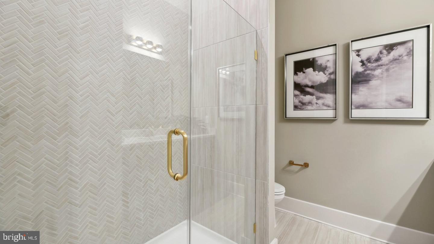 8272 COLLING MANOR CT, ALEXANDRIA, Virginia 22308, 6 Bedrooms Bedrooms, ,6 BathroomsBathrooms,Residential,For sale,8272 COLLING MANOR CT,VAFX2284346 MLS # VAFX2284346