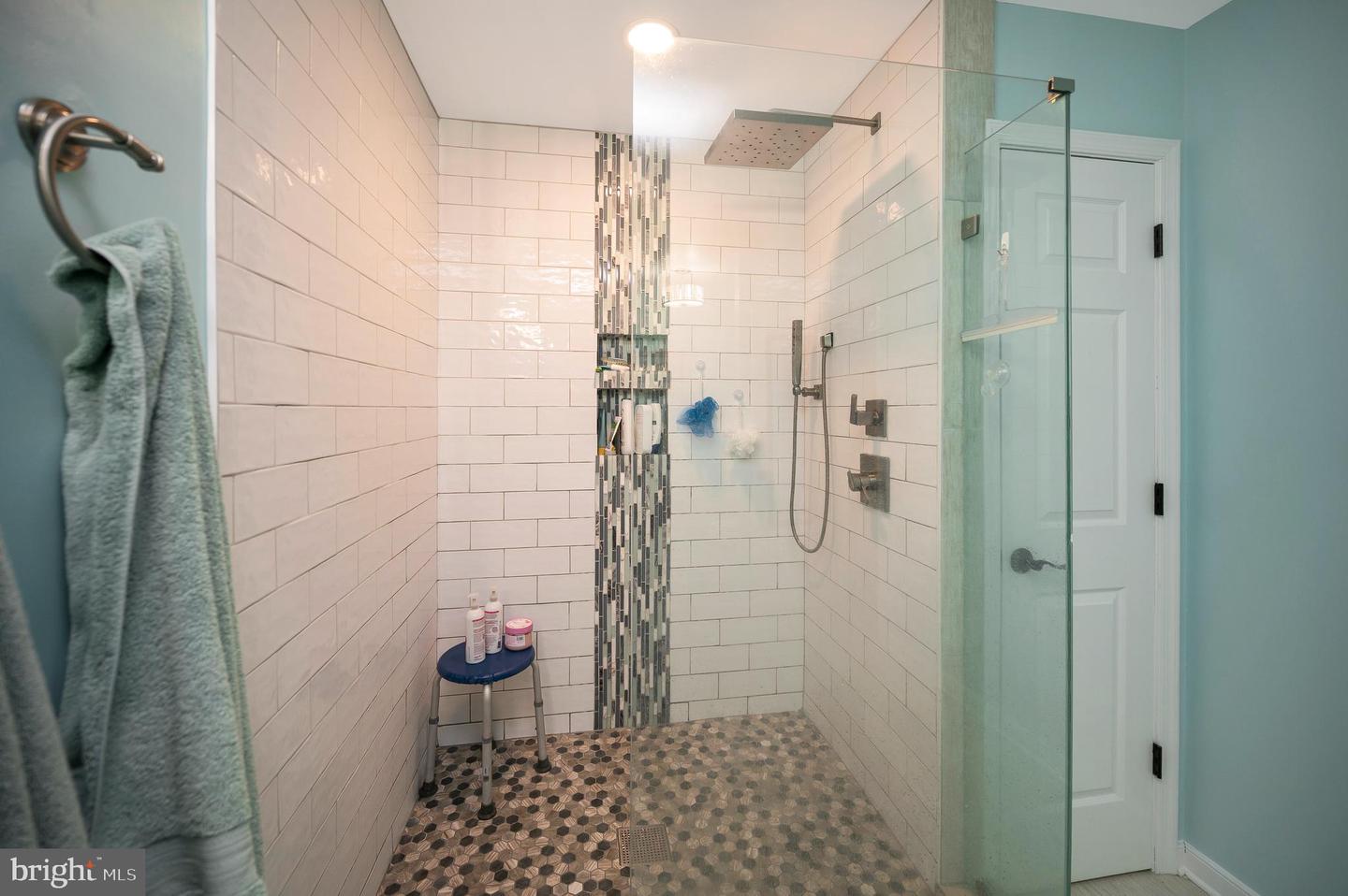 715 SAWDUST DR, MANAKIN SABOT, Virginia 23103, 4 Bedrooms Bedrooms, 14 Rooms Rooms,2 BathroomsBathrooms,Residential,For sale,715 SAWDUST DR,VAGO2000412 MLS # VAGO2000412