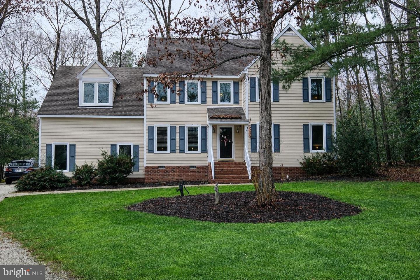 715 SAWDUST DR, MANAKIN SABOT, Virginia 23103, 4 Bedrooms Bedrooms, 14 Rooms Rooms,2 BathroomsBathrooms,Residential,For sale,715 SAWDUST DR,VAGO2000412 MLS # VAGO2000412