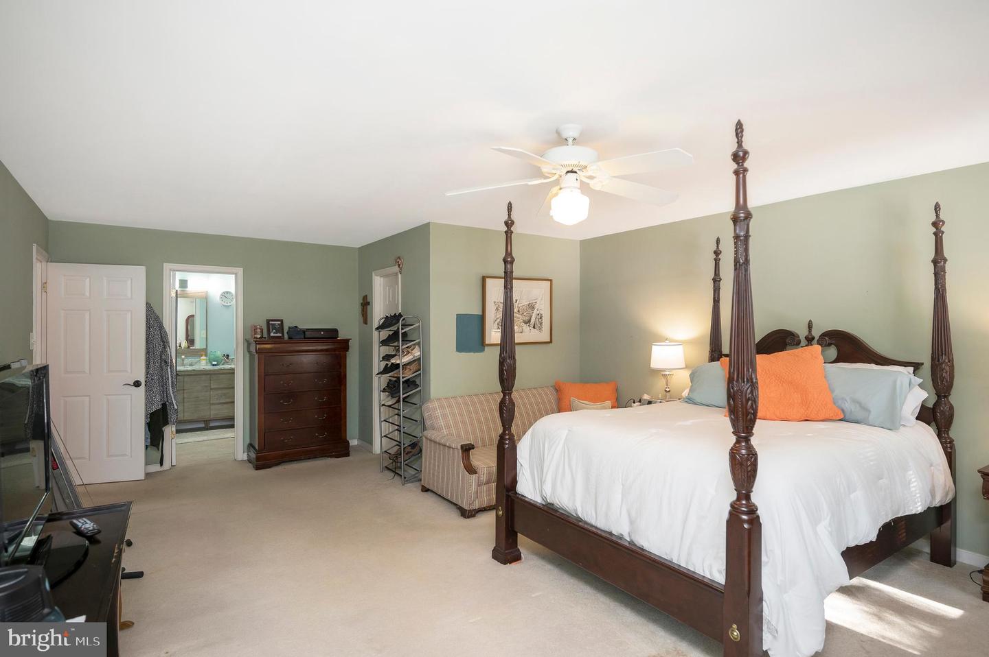 715 SAWDUST DR, MANAKIN SABOT, Virginia 23103, 4 Bedrooms Bedrooms, 14 Rooms Rooms,2 BathroomsBathrooms,Residential,For sale,715 SAWDUST DR,VAGO2000412 MLS # VAGO2000412