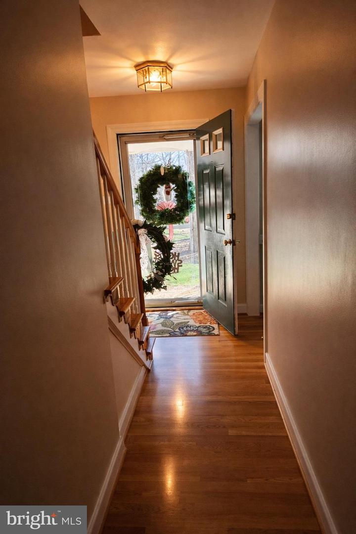 715 SAWDUST DR, MANAKIN SABOT, Virginia 23103, 4 Bedrooms Bedrooms, 14 Rooms Rooms,2 BathroomsBathrooms,Residential,For sale,715 SAWDUST DR,VAGO2000412 MLS # VAGO2000412