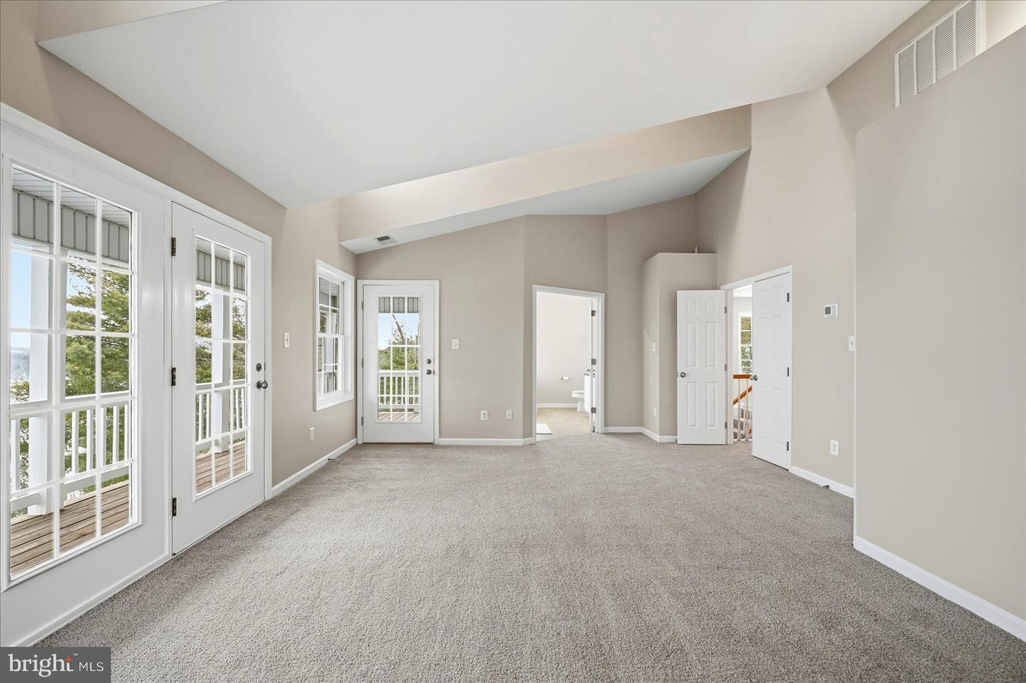 109 WATERSIDE LN, CROSS JUNCTION, Virginia 22625, 3 Bedrooms Bedrooms, ,3 BathroomsBathrooms,Residential,For sale,109 WATERSIDE LN,VAFV2039256 MLS # VAFV2039256