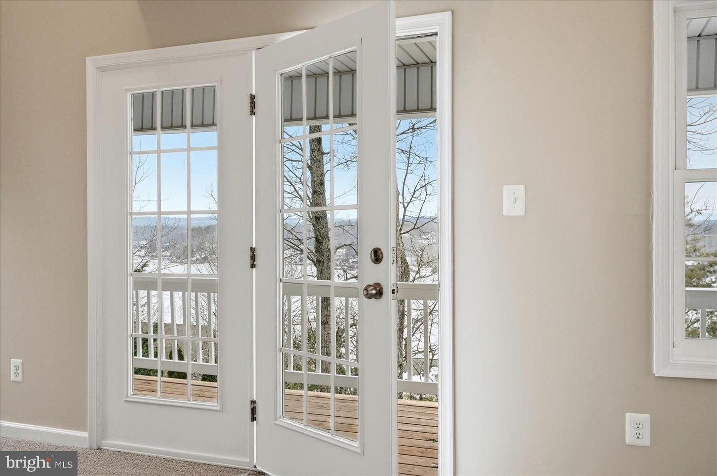 109 WATERSIDE LN, CROSS JUNCTION, Virginia 22625, 3 Bedrooms Bedrooms, ,3 BathroomsBathrooms,Residential,For sale,109 WATERSIDE LN,VAFV2039256 MLS # VAFV2039256