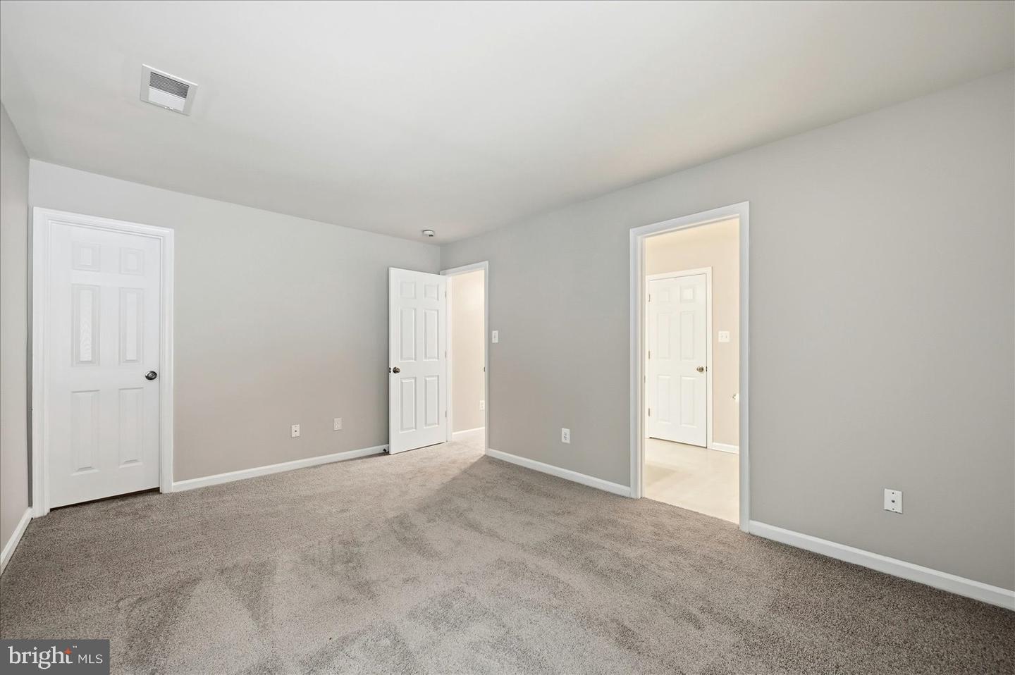 109 WATERSIDE LN, CROSS JUNCTION, Virginia 22625, 3 Bedrooms Bedrooms, ,3 BathroomsBathrooms,Residential,For sale,109 WATERSIDE LN,VAFV2039256 MLS # VAFV2039256