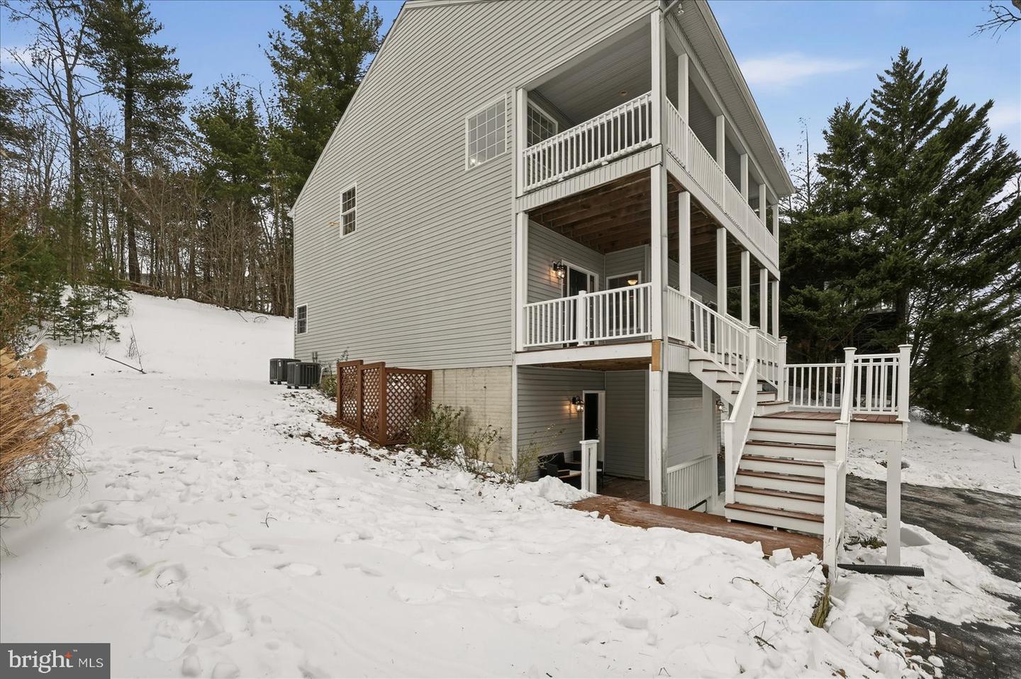 109 WATERSIDE LN, CROSS JUNCTION, Virginia 22625, 3 Bedrooms Bedrooms, ,3 BathroomsBathrooms,Residential,For sale,109 WATERSIDE LN,VAFV2039256 MLS # VAFV2039256