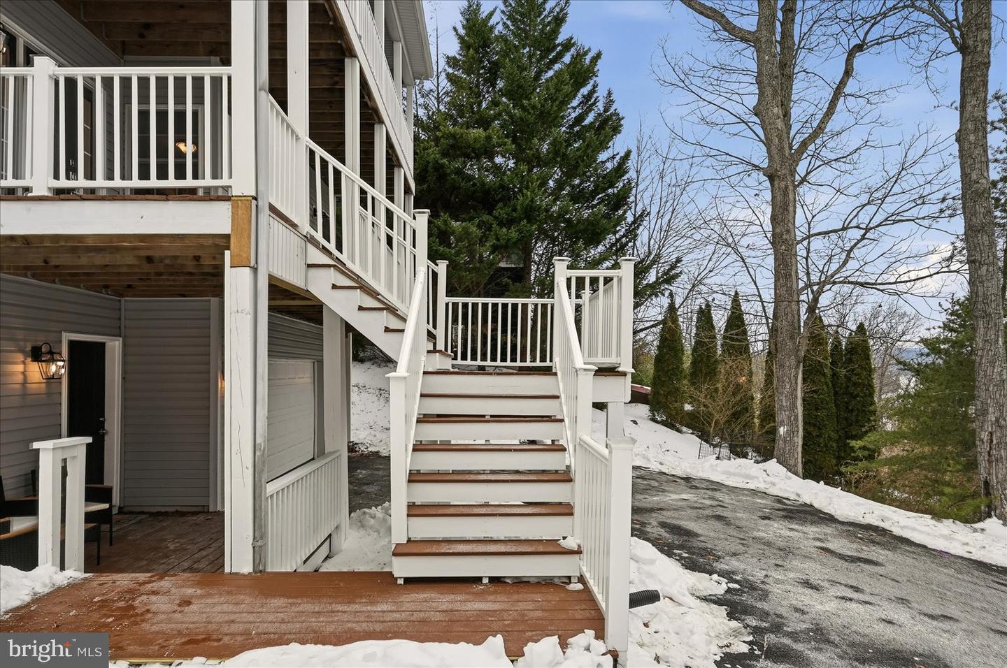 109 WATERSIDE LN, CROSS JUNCTION, Virginia 22625, 3 Bedrooms Bedrooms, ,3 BathroomsBathrooms,Residential,For sale,109 WATERSIDE LN,VAFV2039256 MLS # VAFV2039256