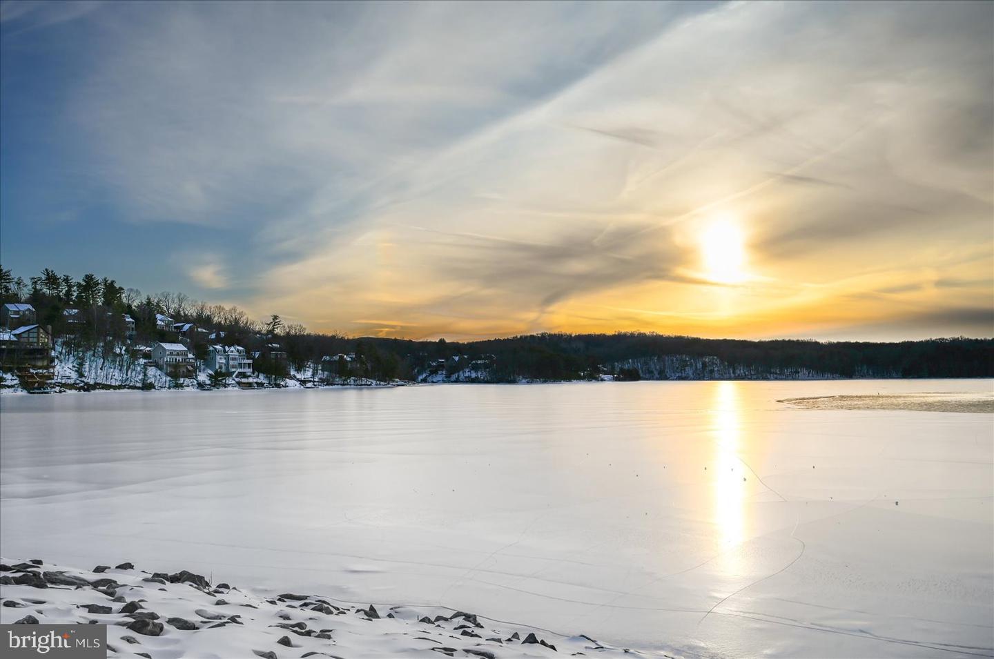 109 WATERSIDE LN, CROSS JUNCTION, Virginia 22625, 3 Bedrooms Bedrooms, ,3 BathroomsBathrooms,Residential,For sale,109 WATERSIDE LN,VAFV2039256 MLS # VAFV2039256