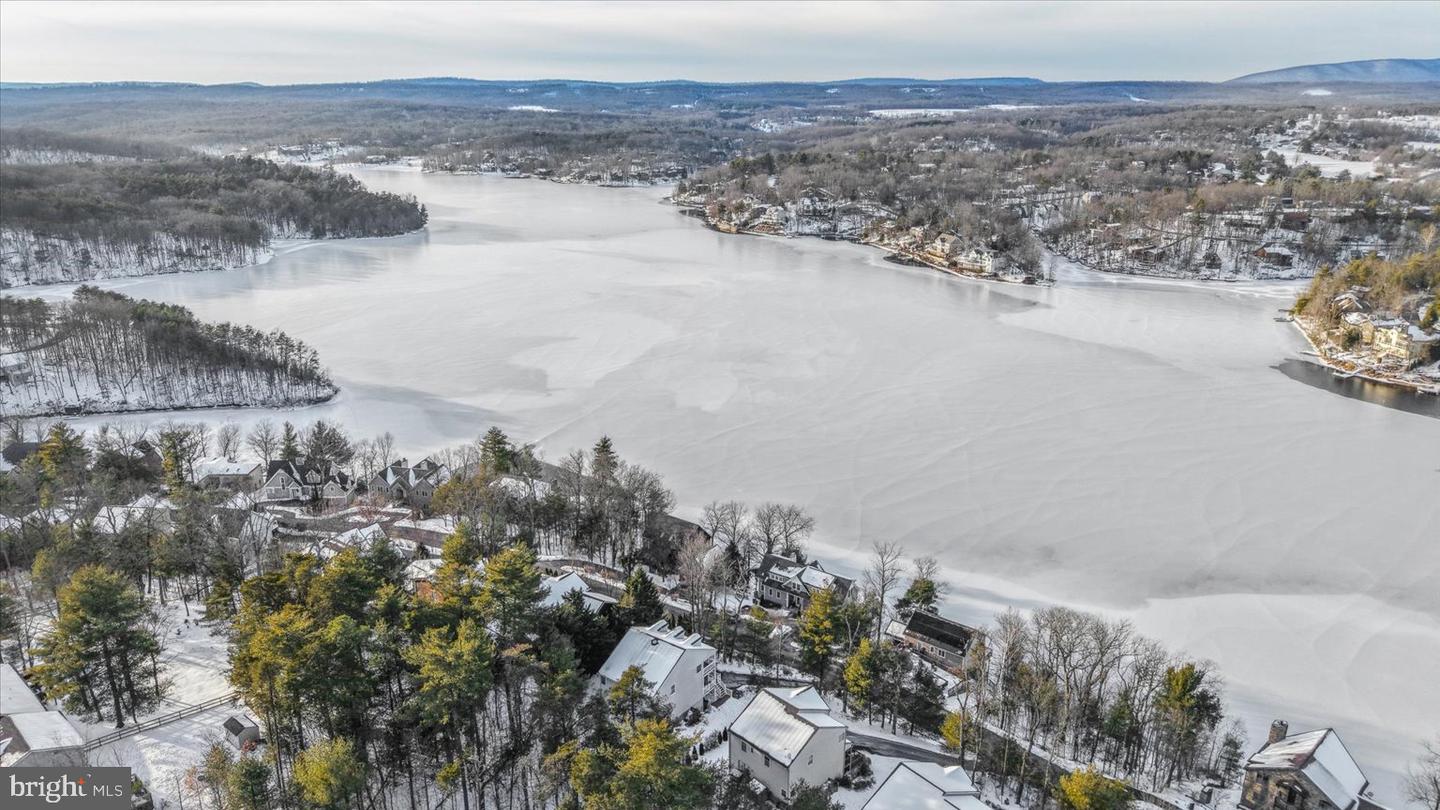 109 WATERSIDE LN, CROSS JUNCTION, Virginia 22625, 3 Bedrooms Bedrooms, ,3 BathroomsBathrooms,Residential,For sale,109 WATERSIDE LN,VAFV2039256 MLS # VAFV2039256