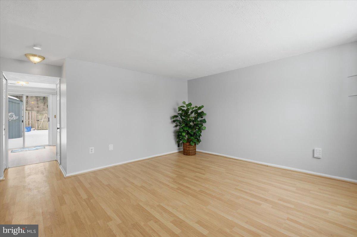 47 QUINCY CT, STERLING, Virginia 20165, 3 Bedrooms Bedrooms, ,1 BathroomBathrooms,Residential,For sale,47 QUINCY CT,VALO2115028 MLS # VALO2115028