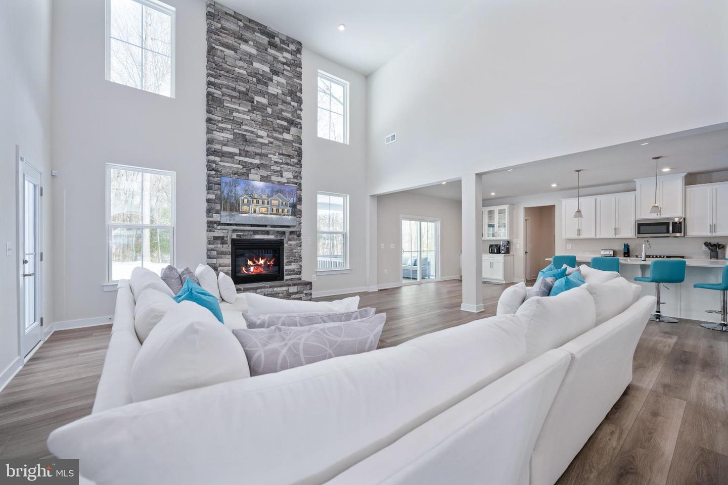 112 LAKE BLUFF COURT, FREDERICKSBURG, Virginia 22406, 5 Bedrooms Bedrooms, 20 Rooms Rooms,5 BathroomsBathrooms,Residential,For sale,112 LAKE BLUFF COURT,VAST2045642 MLS # VAST2045642