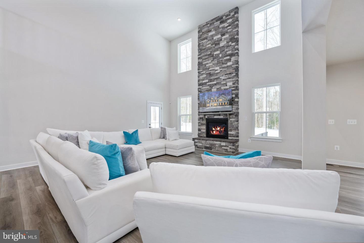 112 LAKE BLUFF COURT, FREDERICKSBURG, Virginia 22406, 5 Bedrooms Bedrooms, 20 Rooms Rooms,5 BathroomsBathrooms,Residential,For sale,112 LAKE BLUFF COURT,VAST2045642 MLS # VAST2045642