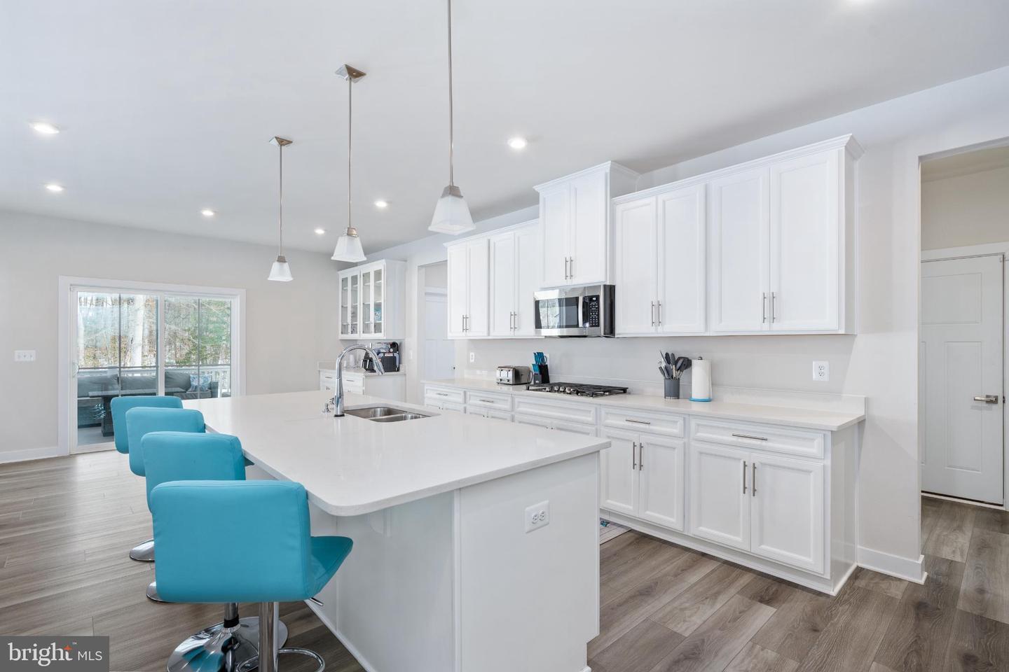 112 LAKE BLUFF COURT, FREDERICKSBURG, Virginia 22406, 5 Bedrooms Bedrooms, 20 Rooms Rooms,5 BathroomsBathrooms,Residential,For sale,112 LAKE BLUFF COURT,VAST2045642 MLS # VAST2045642