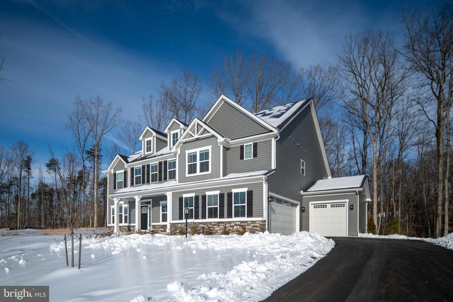 112 LAKE BLUFF COURT, FREDERICKSBURG, Virginia 22406, 5 Bedrooms Bedrooms, 20 Rooms Rooms,5 BathroomsBathrooms,Residential,For sale,112 LAKE BLUFF COURT,VAST2045642 MLS # VAST2045642