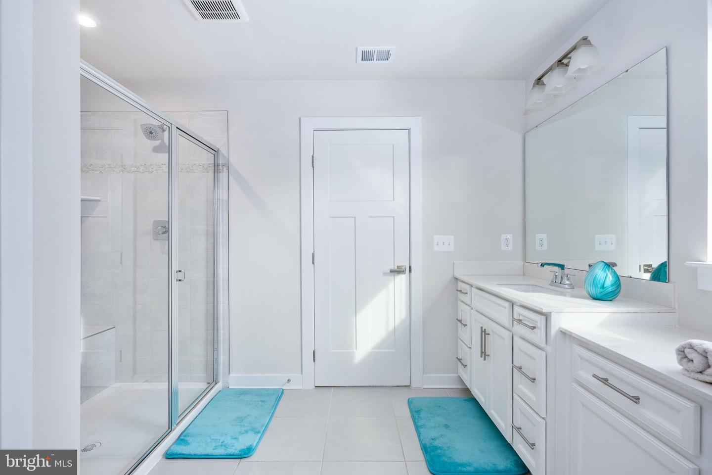 112 LAKE BLUFF COURT, FREDERICKSBURG, Virginia 22406, 5 Bedrooms Bedrooms, 20 Rooms Rooms,5 BathroomsBathrooms,Residential,For sale,112 LAKE BLUFF COURT,VAST2045642 MLS # VAST2045642