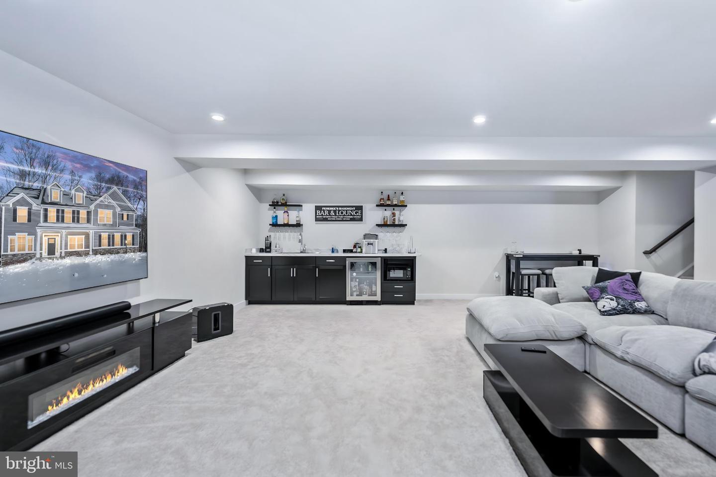 112 LAKE BLUFF COURT, FREDERICKSBURG, Virginia 22406, 5 Bedrooms Bedrooms, 20 Rooms Rooms,5 BathroomsBathrooms,Residential,For sale,112 LAKE BLUFF COURT,VAST2045642 MLS # VAST2045642