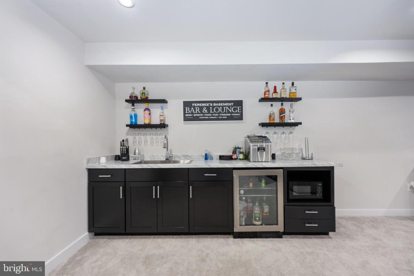 112 LAKE BLUFF COURT, FREDERICKSBURG, Virginia 22406, 5 Bedrooms Bedrooms, 20 Rooms Rooms,5 BathroomsBathrooms,Residential,For sale,112 LAKE BLUFF COURT,VAST2045642 MLS # VAST2045642