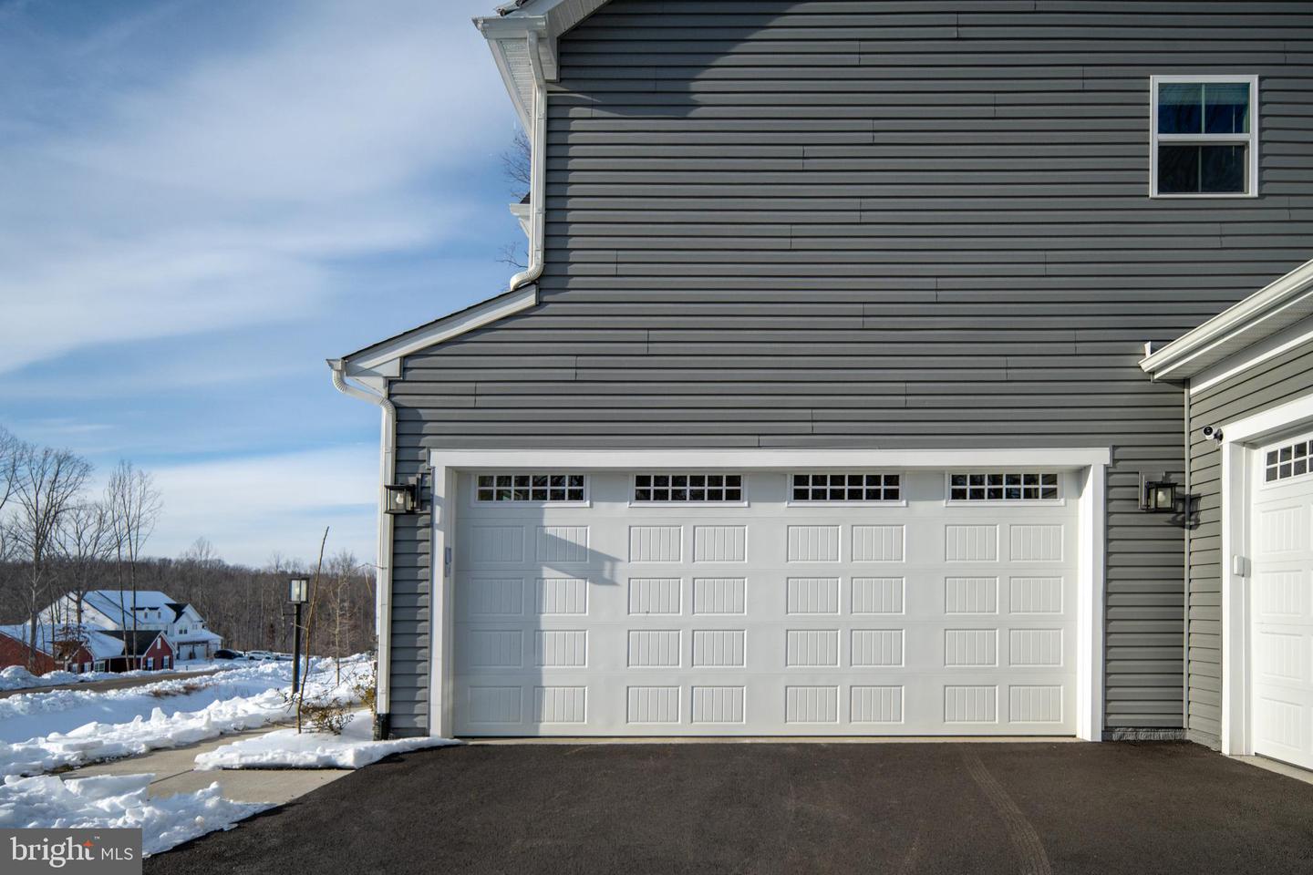 112 LAKE BLUFF COURT, FREDERICKSBURG, Virginia 22406, 5 Bedrooms Bedrooms, 20 Rooms Rooms,5 BathroomsBathrooms,Residential,For sale,112 LAKE BLUFF COURT,VAST2045642 MLS # VAST2045642