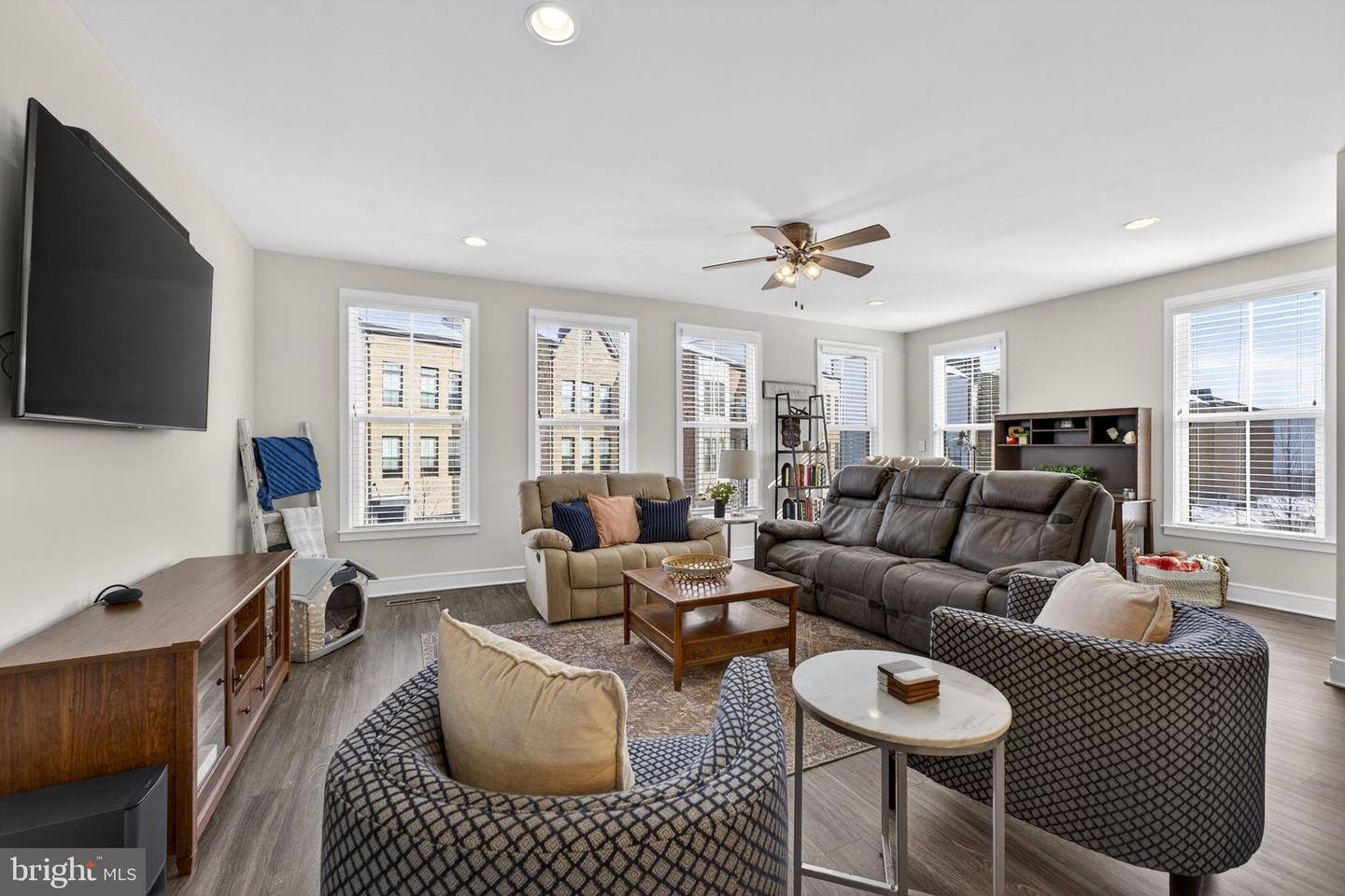 23043 SULLIVANS COVE SQ, BRAMBLETON, Virginia 20148, 4 Bedrooms Bedrooms, ,3 BathroomsBathrooms,Residential,For sale,23043 SULLIVANS COVE SQ,VALO2115124 MLS # VALO2115124