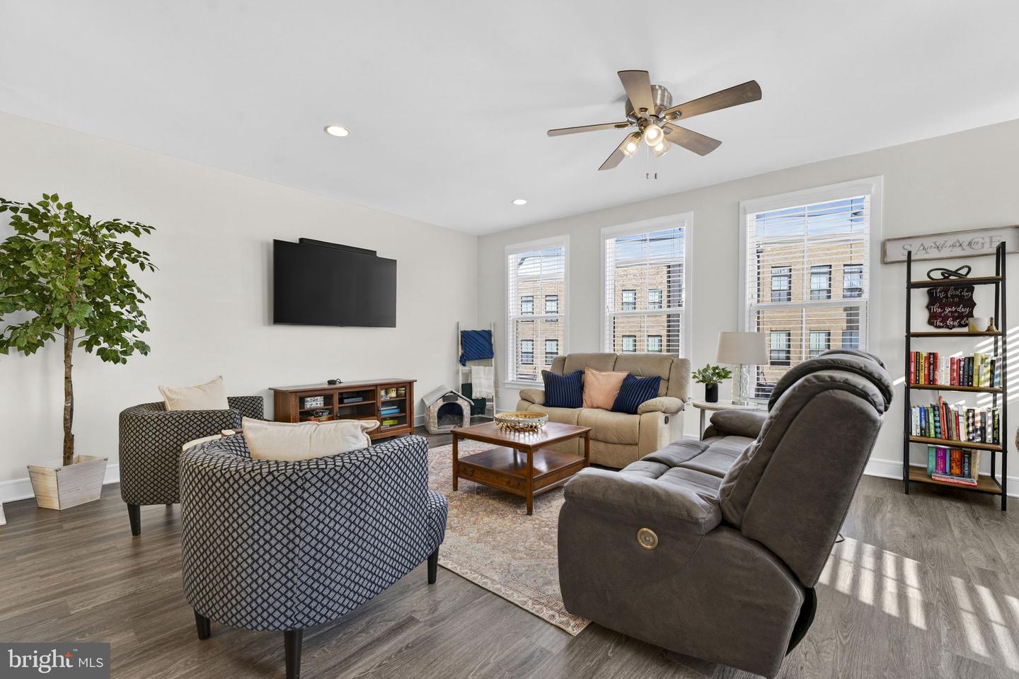 23043 SULLIVANS COVE SQ, BRAMBLETON, Virginia 20148, 4 Bedrooms Bedrooms, ,3 BathroomsBathrooms,Residential,For sale,23043 SULLIVANS COVE SQ,VALO2115124 MLS # VALO2115124