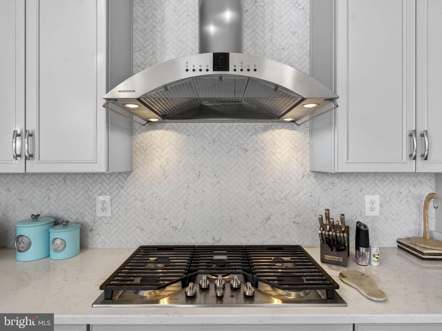 23043 SULLIVANS COVE SQ, BRAMBLETON, Virginia 20148, 4 Bedrooms Bedrooms, ,3 BathroomsBathrooms,Residential,For sale,23043 SULLIVANS COVE SQ,VALO2115124 MLS # VALO2115124