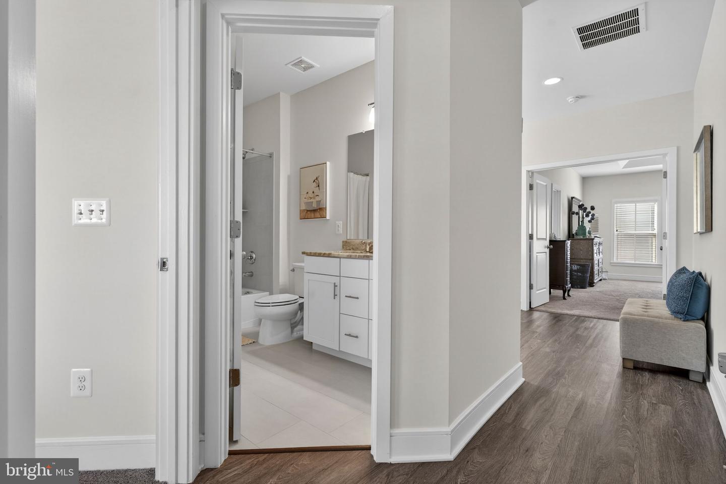 23043 SULLIVANS COVE SQ, BRAMBLETON, Virginia 20148, 4 Bedrooms Bedrooms, ,3 BathroomsBathrooms,Residential,For sale,23043 SULLIVANS COVE SQ,VALO2115124 MLS # VALO2115124