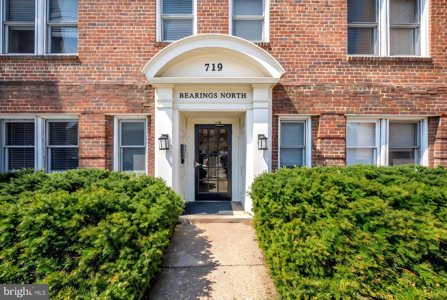 719 S ST ASAPH ST #203, ALEXANDRIA, Virginia 22314, 1 Bedroom Bedrooms, 2 Rooms Rooms,1 BathroomBathrooms,Residential,For sale,719 S ST ASAPH ST #203,VAAX2053778 MLS # VAAX2053778