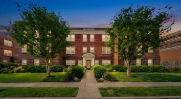 719 S ST ASAPH ST #203, ALEXANDRIA, Virginia 22314, 1 Bedroom Bedrooms, 2 Rooms Rooms,1 BathroomBathrooms,Residential,For sale,719 S ST ASAPH ST #203,VAAX2053778 MLS # VAAX2053778