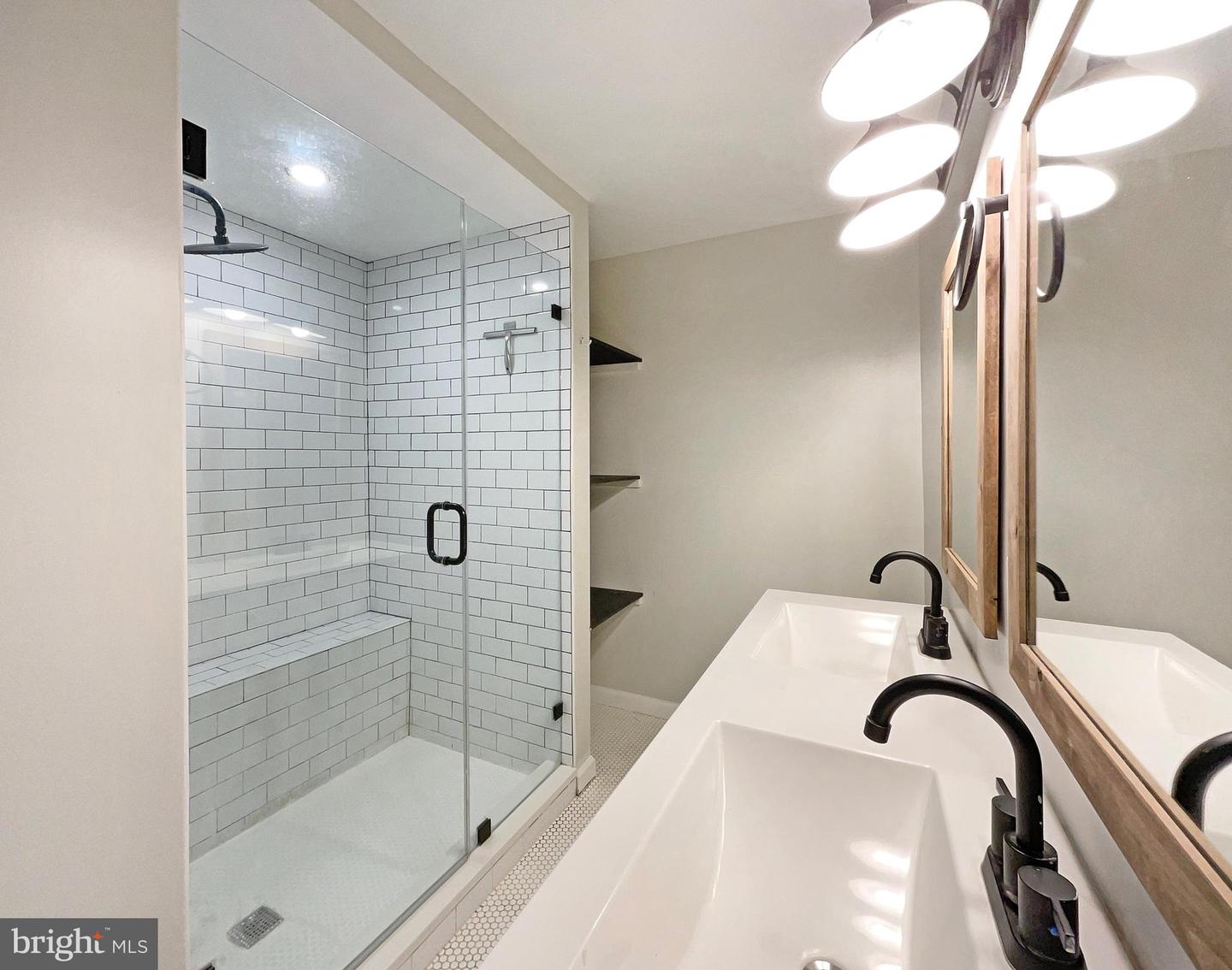 3118 BURGUNDY RD, ALEXANDRIA, Virginia 22303, 4 Bedrooms Bedrooms, ,2 BathroomsBathrooms,Residential,For sale,3118 BURGUNDY RD,VAFX2288998 MLS # VAFX2288998