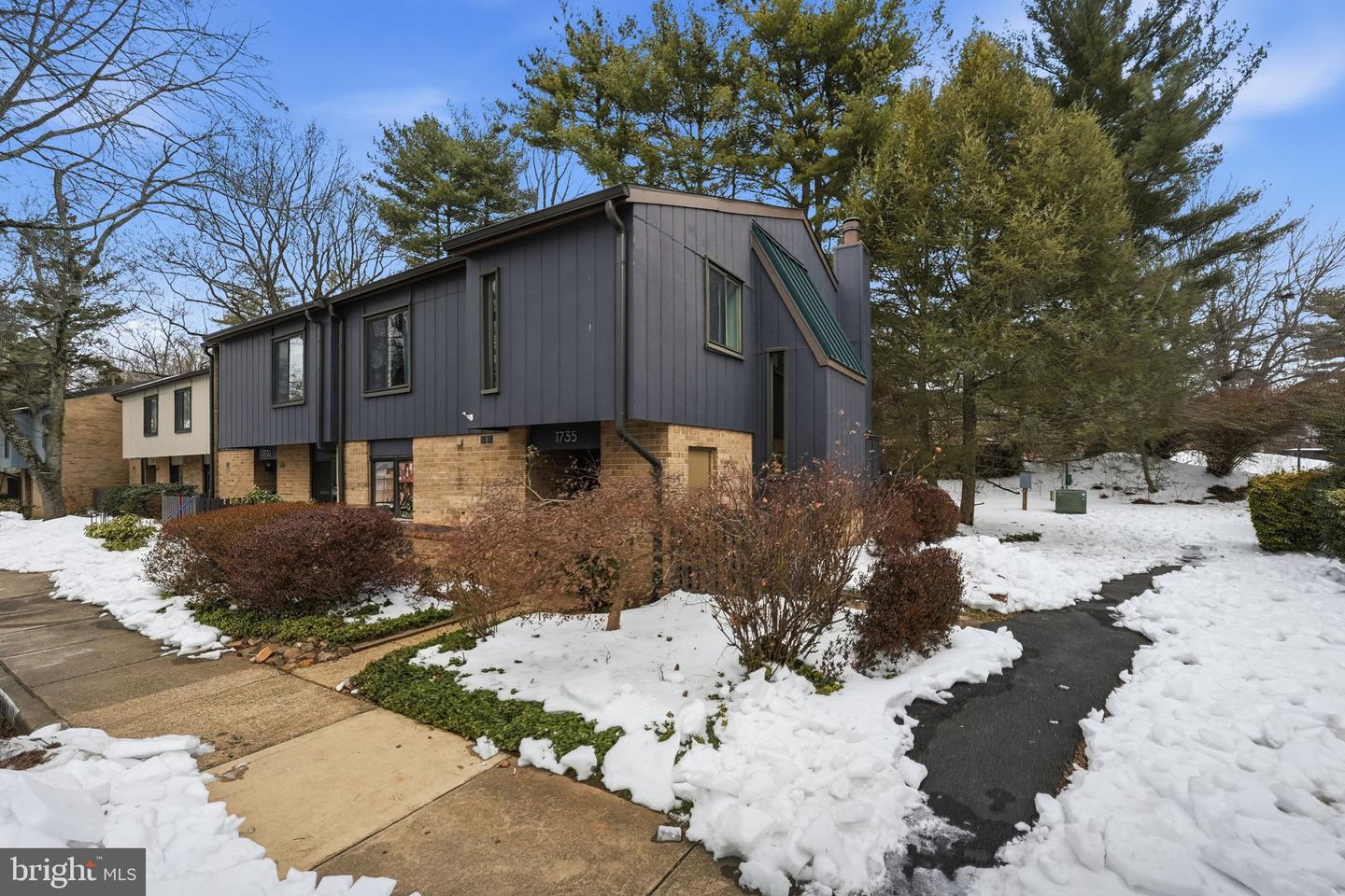 1735 IVY OAK SQ #7, RESTON, Virginia 20190, 4 Bedrooms Bedrooms, ,2 BathroomsBathrooms,Residential,For sale,1735 IVY OAK SQ #7,VAFX2289006 MLS # VAFX2289006