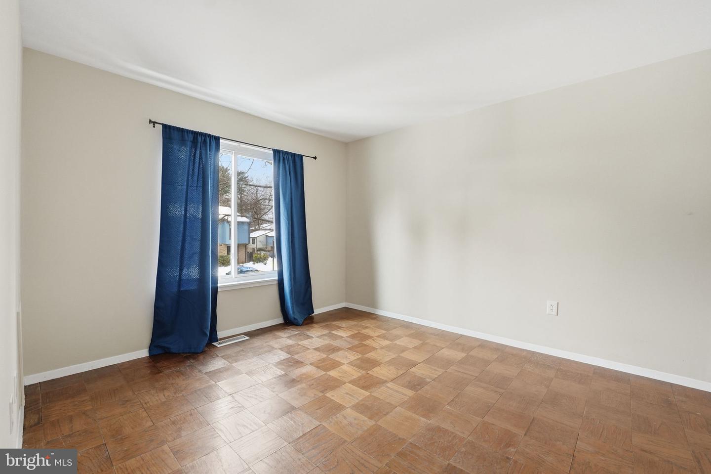 1735 IVY OAK SQ #7, RESTON, Virginia 20190, 4 Bedrooms Bedrooms, ,2 BathroomsBathrooms,Residential,For sale,1735 IVY OAK SQ #7,VAFX2289006 MLS # VAFX2289006