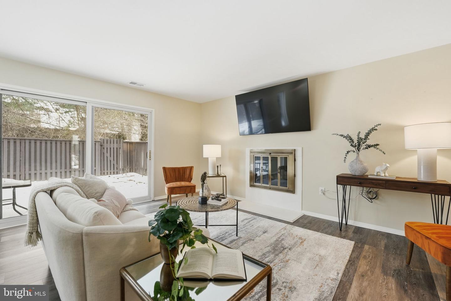 1735 IVY OAK SQ #7, RESTON, Virginia 20190, 4 Bedrooms Bedrooms, ,2 BathroomsBathrooms,Residential,For sale,1735 IVY OAK SQ #7,VAFX2289006 MLS # VAFX2289006