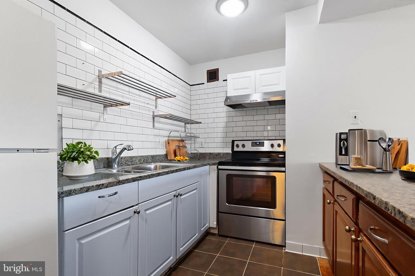 1311 DELAWARE AVE SW #S330, WASHINGTON, District Of Columbia 20024, ,1 BathroomBathrooms,Residential,For sale,1311 DELAWARE AVE SW #S330,DCDC2244664 MLS # DCDC2244664 1311 DELAWARE AVE SW #S330, WASHINGTON, District Of Columbia 20024, ,1 BathroomBathrooms,Residential,For sale,1311 DELAWARE AVE SW #S330,DCDC2244664 MLS # DCDC2244664