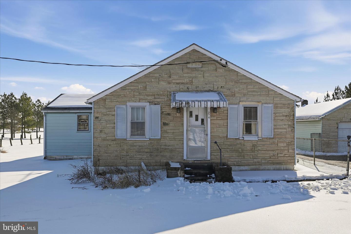 244 GUN CLUB RD, STEPHENSON, Virginia 22656, 2 Bedrooms Bedrooms, ,1 BathroomBathrooms,Residential,For sale,244 GUN CLUB RD,VAFV2039406 MLS # VAFV2039406