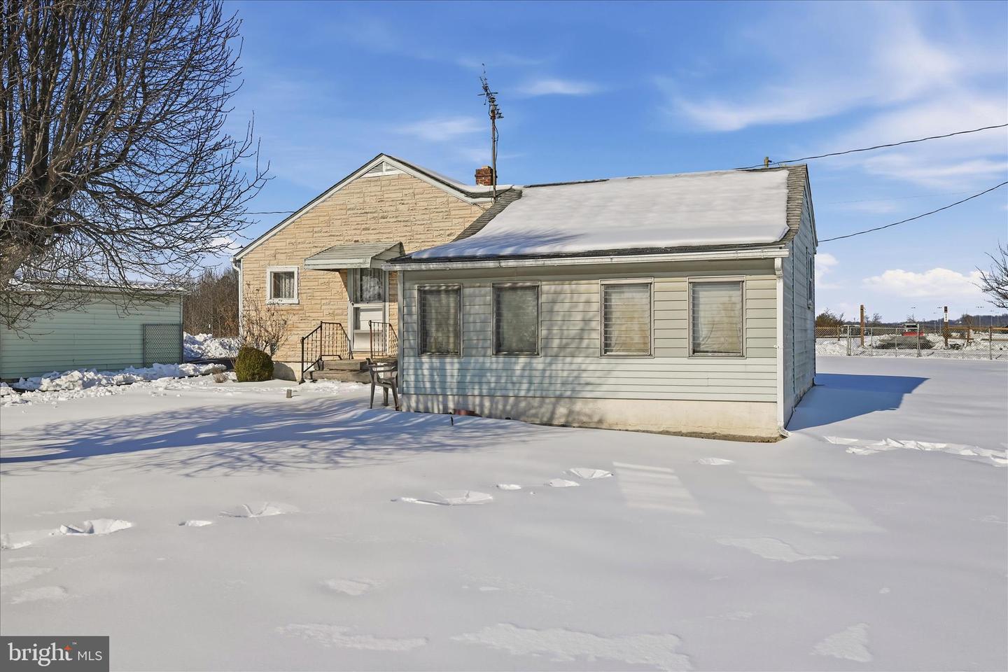 244 GUN CLUB RD, STEPHENSON, Virginia 22656, 2 Bedrooms Bedrooms, ,1 BathroomBathrooms,Residential,For sale,244 GUN CLUB RD,VAFV2039406 MLS # VAFV2039406