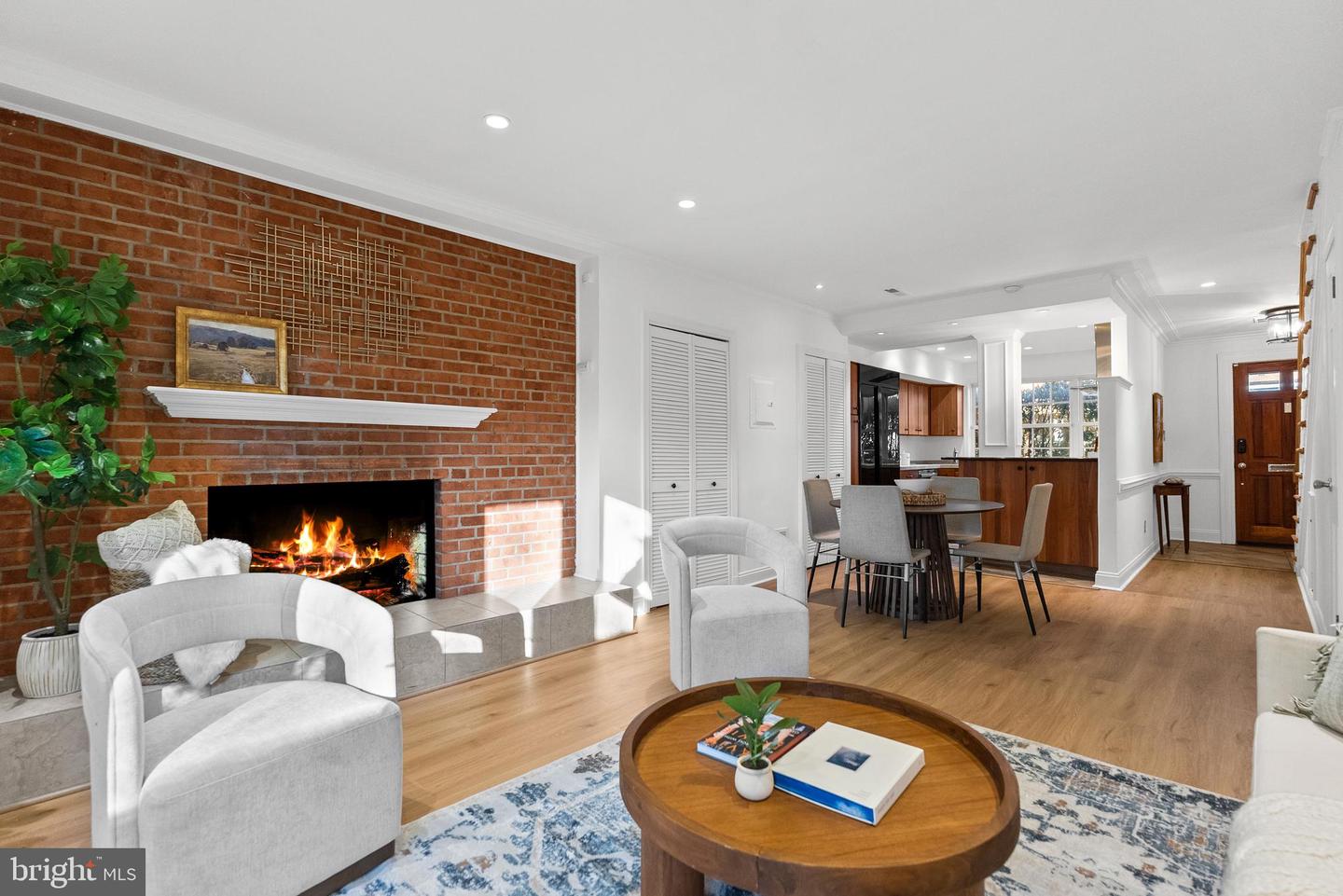 515 S ROYAL ST, ALEXANDRIA, Virginia 22314, 3 Bedrooms Bedrooms, ,2 BathroomsBathrooms,Residential,For sale,515 S ROYAL ST,VAAX2053810 MLS # VAAX2053810