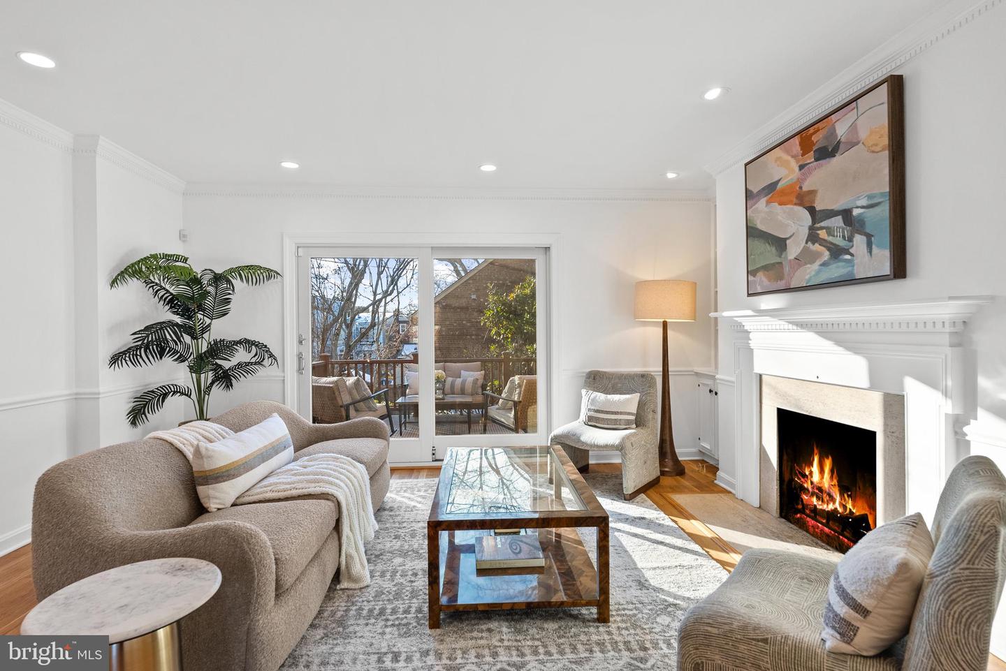 515 S ROYAL ST, ALEXANDRIA, Virginia 22314, 3 Bedrooms Bedrooms, ,2 BathroomsBathrooms,Residential,For sale,515 S ROYAL ST,VAAX2053810 MLS # VAAX2053810